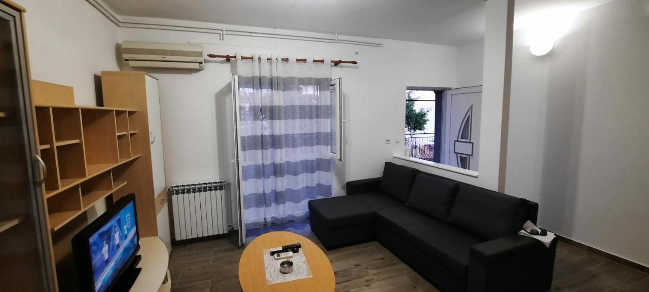 Apartmani "Alenka" Primošten Exterior foto