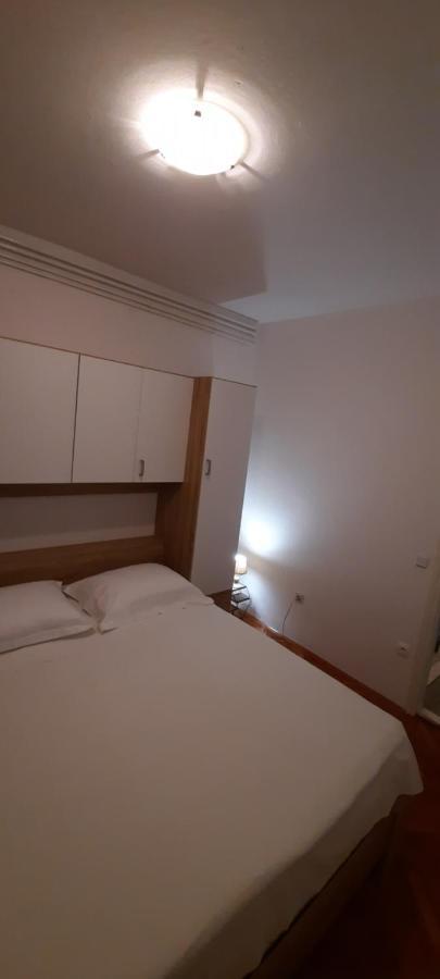 Apartmani "Alenka" Primošten Exterior foto