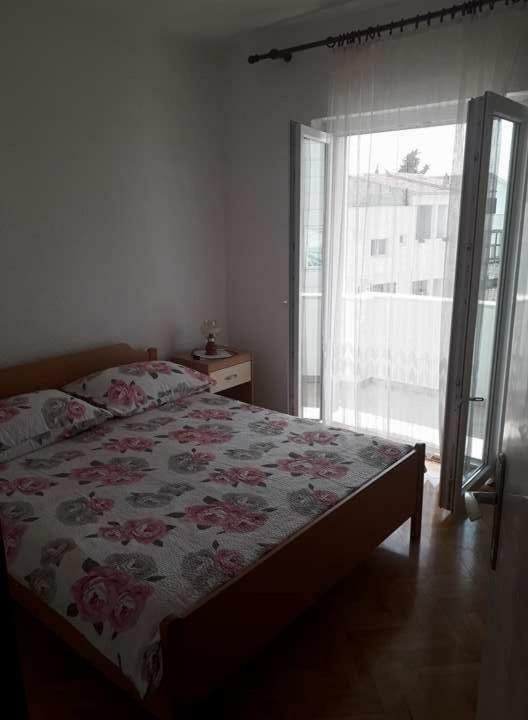 Apartmani "Alenka" Primošten Exterior foto
