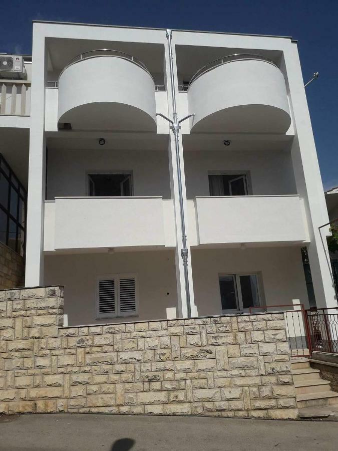 Apartmani "Alenka" Primošten Exterior foto